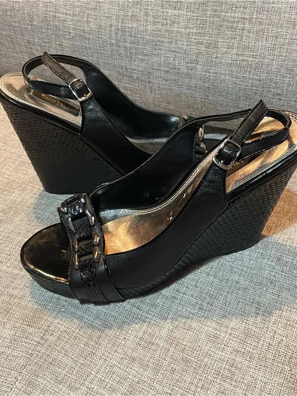 White House Black Market Venice Black Leather Wedge Sandals Women’s Size 8.5